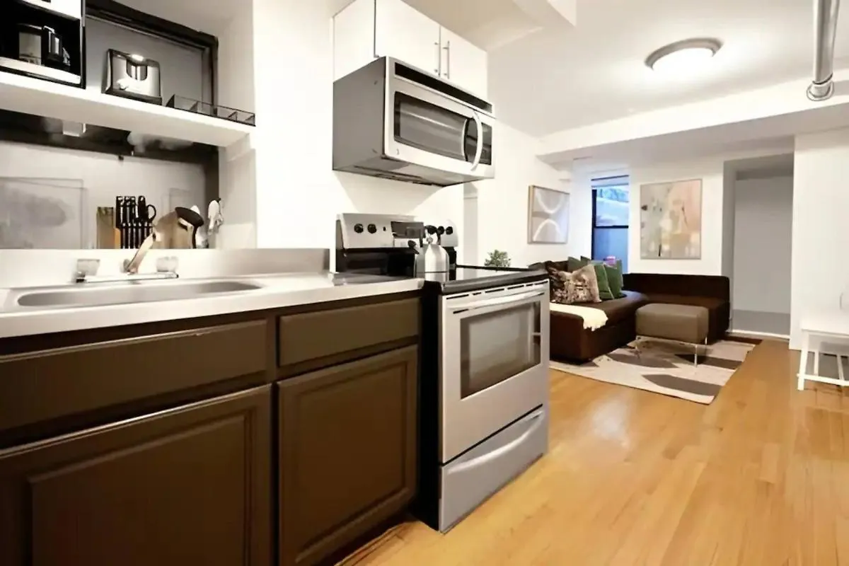 Holiday home For Rent In Chelsea Your Ideal Space Awaits L Cardi L New York